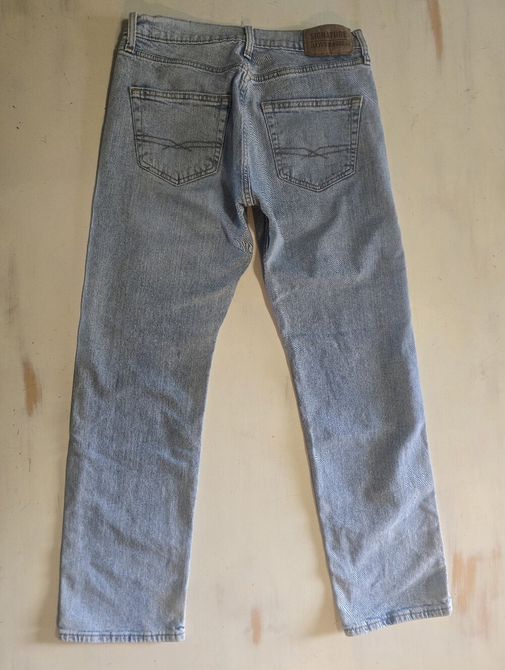 Signiture Levi Strauss Straight Leg Jeans - Picture 2 of 4